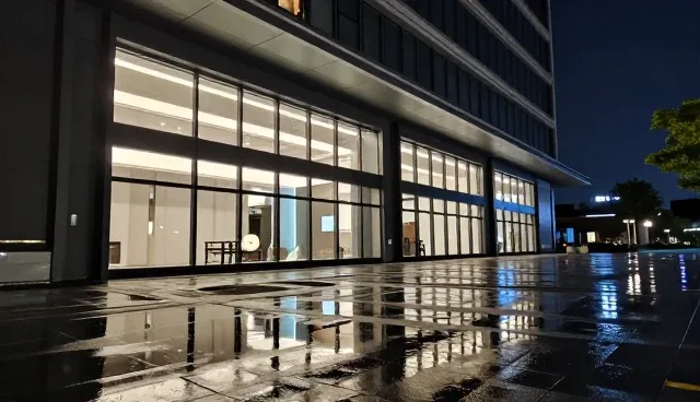 系统维护在企业服务中的性能优化与适用条件分析